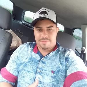 Meet your Posher, Lucas